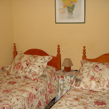 Hostal Puerta Bonita Vista Alegre Madrid Eksteriør bilde