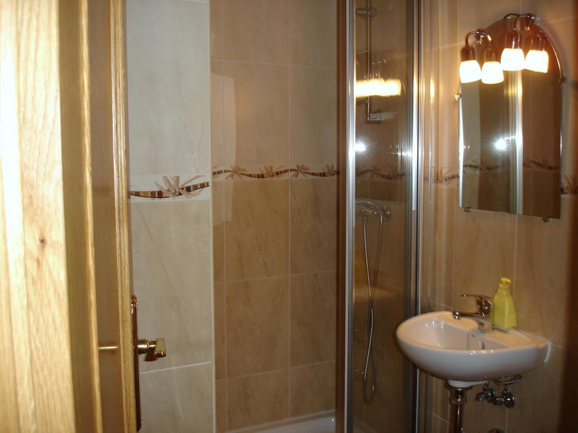 Hostal Puerta Bonita Vista Alegre Madrid Eksteriør bilde