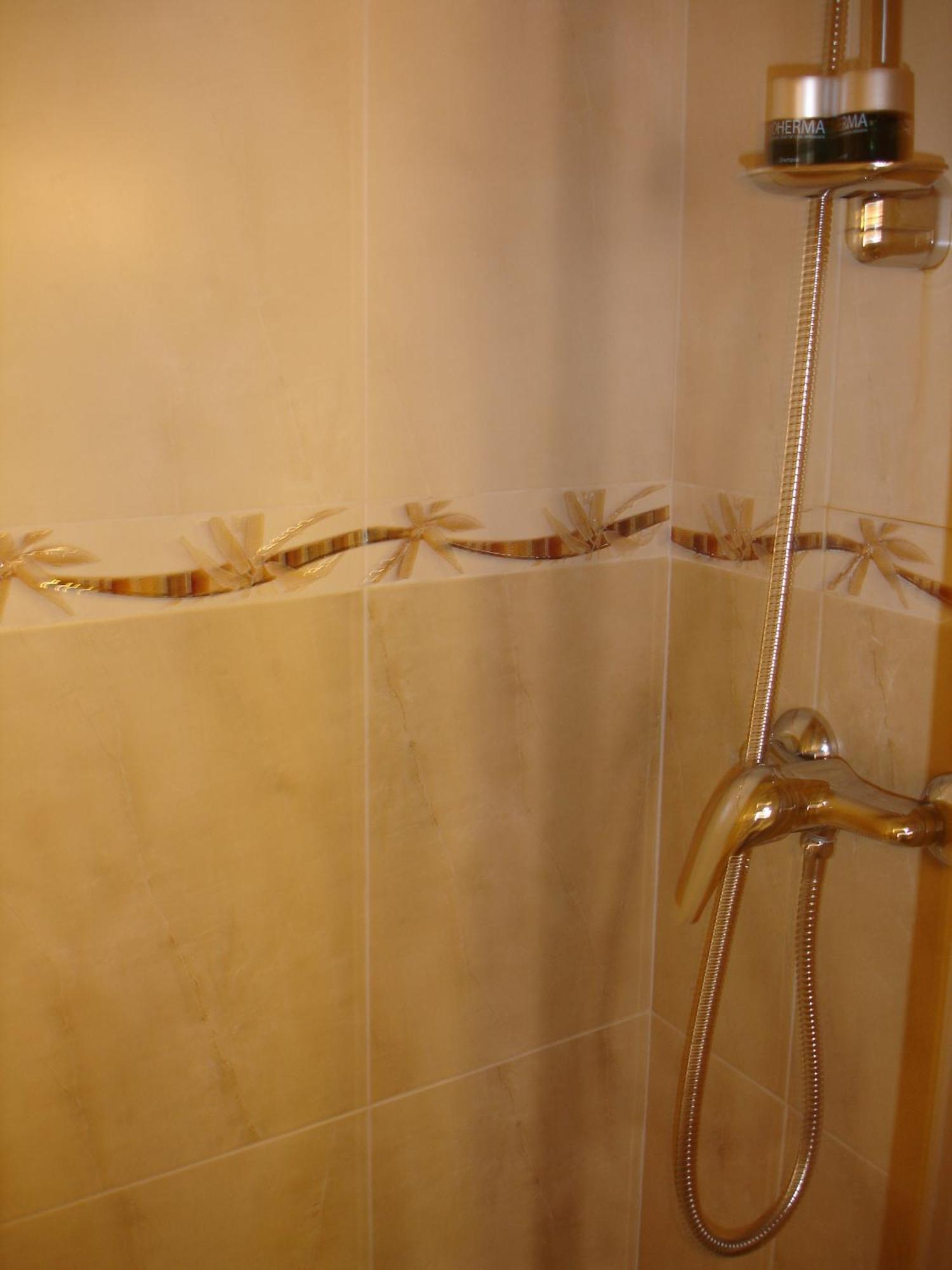 Hostal Puerta Bonita Vista Alegre Madrid Eksteriør bilde