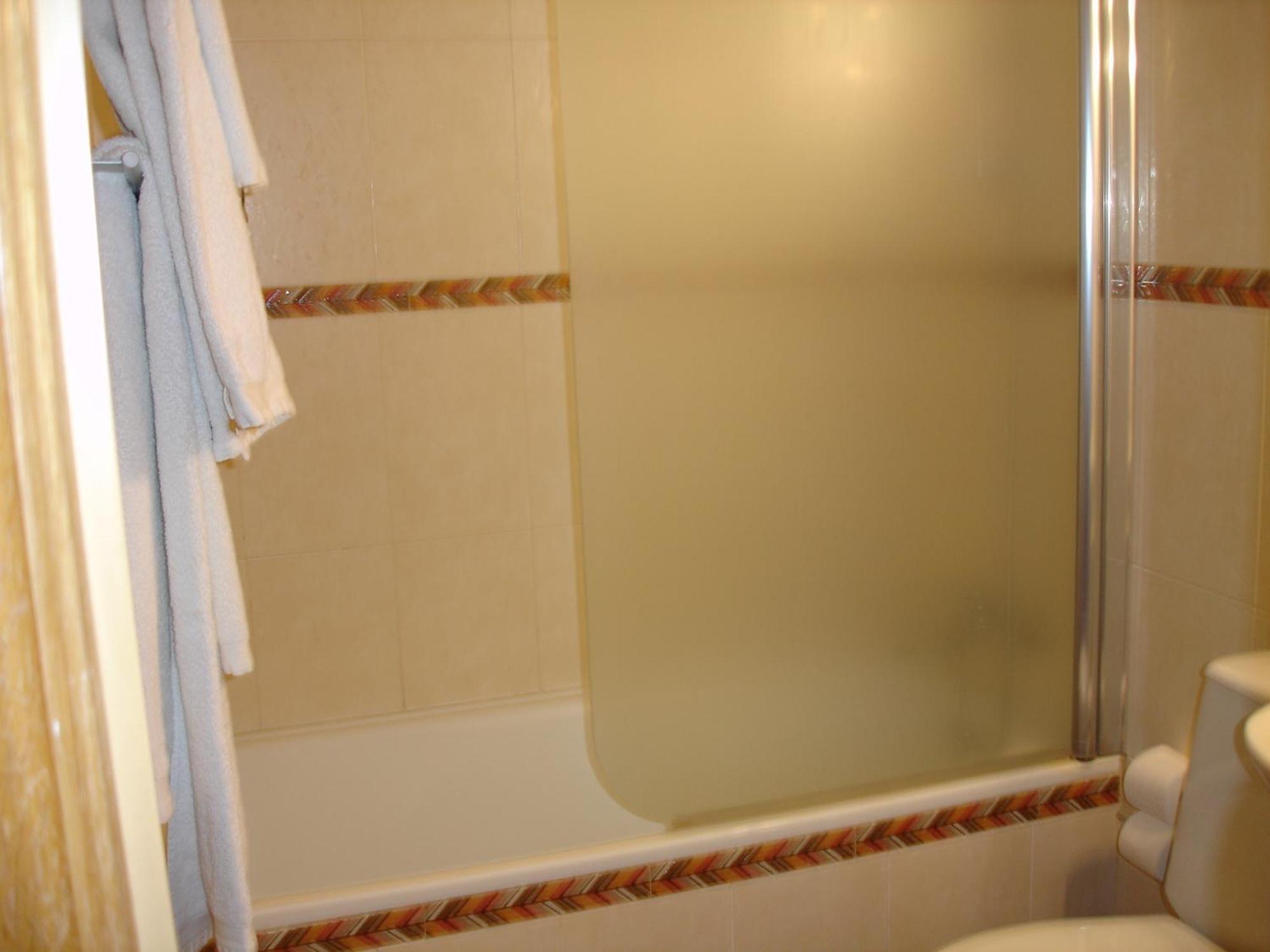 Hostal Puerta Bonita Vista Alegre Madrid Eksteriør bilde