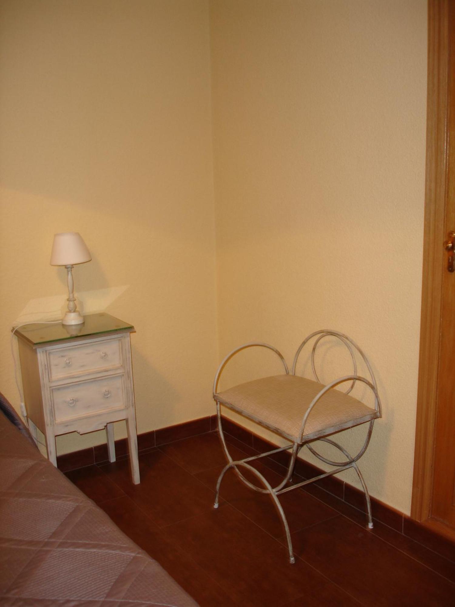 Hostal Puerta Bonita Vista Alegre Madrid Eksteriør bilde