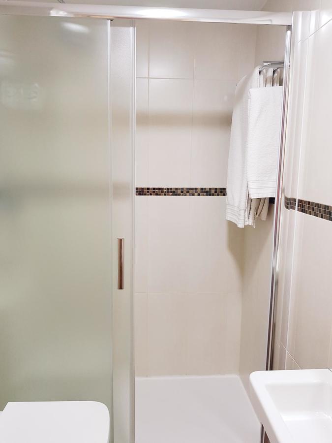 Hostal Puerta Bonita Vista Alegre Madrid Eksteriør bilde